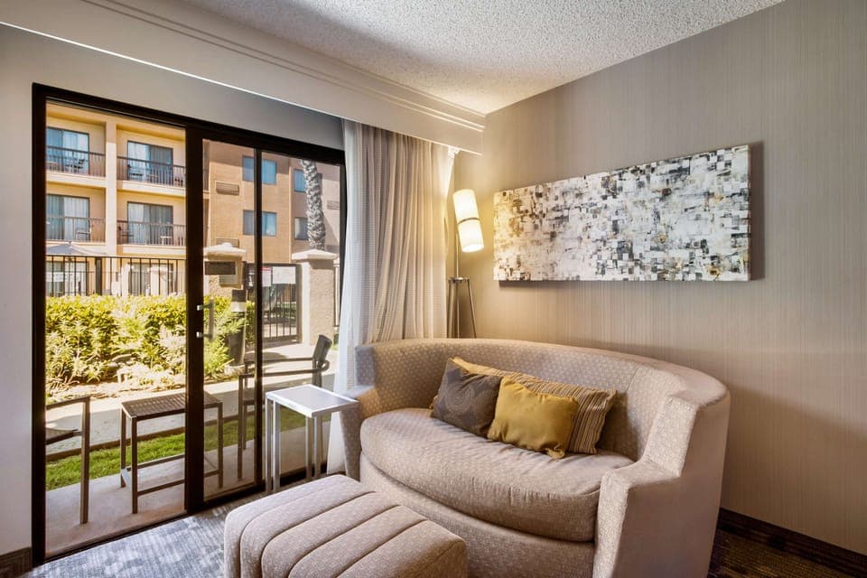 Premium bedding, pillowtop beds, desk, laptop workspace