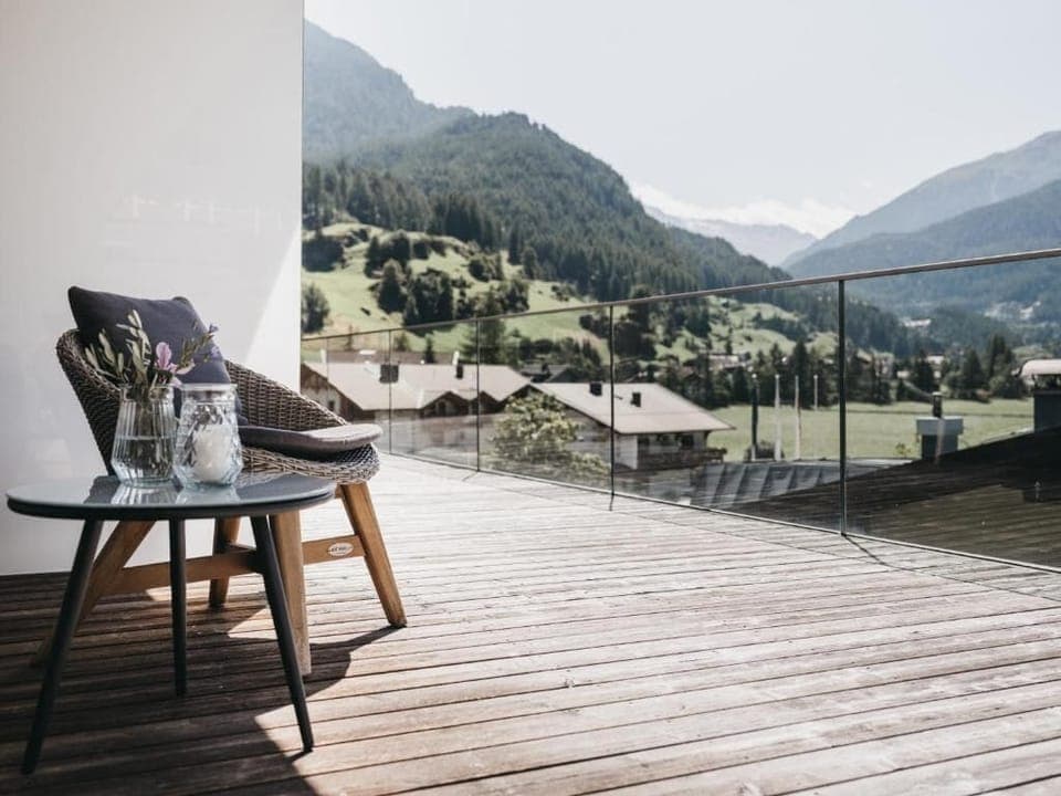 Deluxe Room | In-room safe, free WiFi, bed sheets