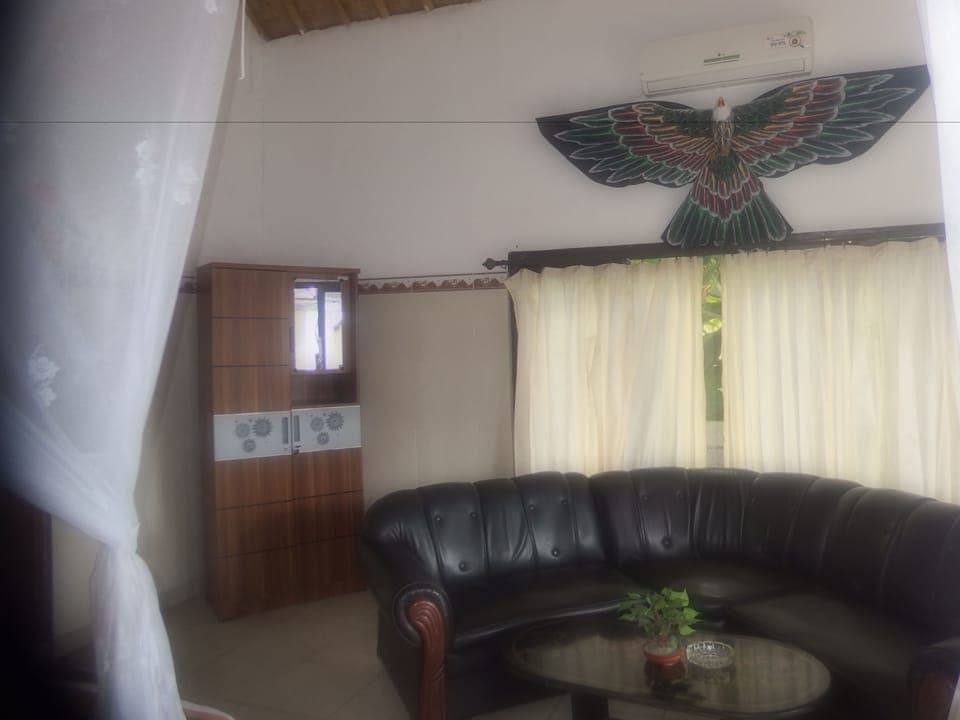 Family Room | Desk, rollaway beds, free WiFi, bed sheets