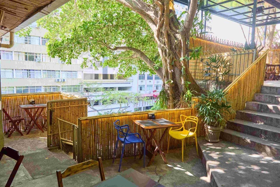 Free daily on-the-go breakfast