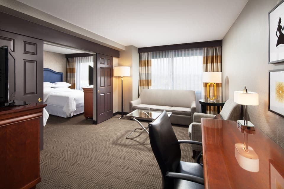 1 bedroom, premium bedding, in-room safe, desk