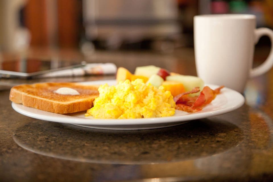Free daily buffet breakfast