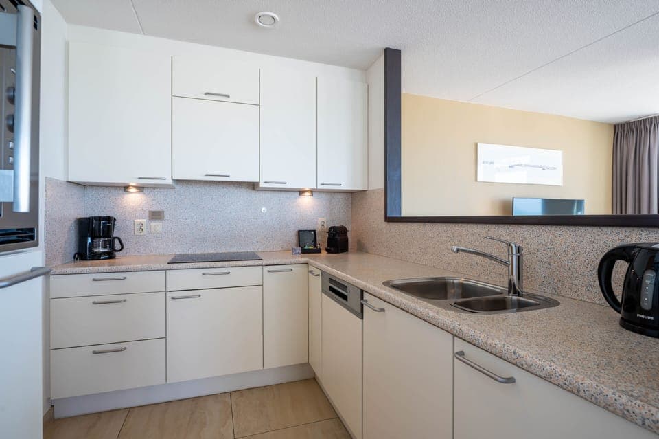 Penthouse, 3 Bedrooms, Sea View | Private kitchen | Full-size fridge, microwave, oven, stovetop