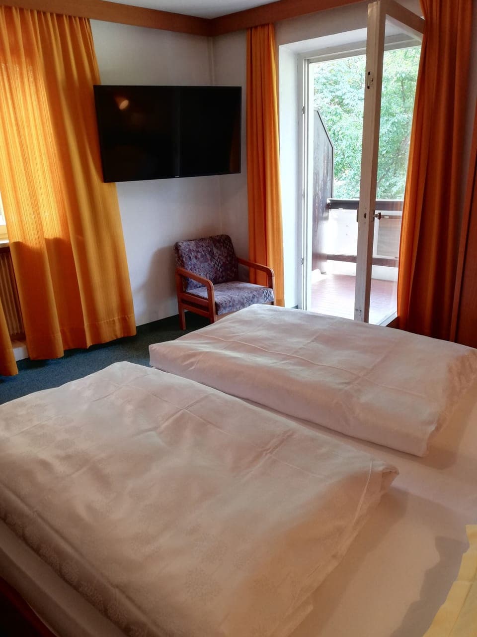 Superior Double Room | Down comforters, in-room safe, blackout drapes, free WiFi