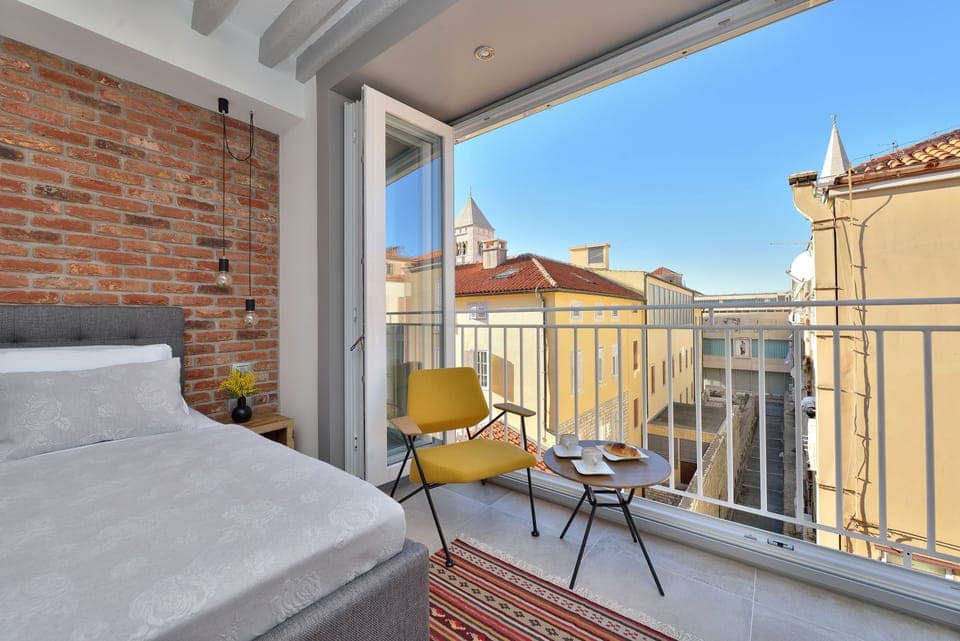 Double Room, City View | Balcony