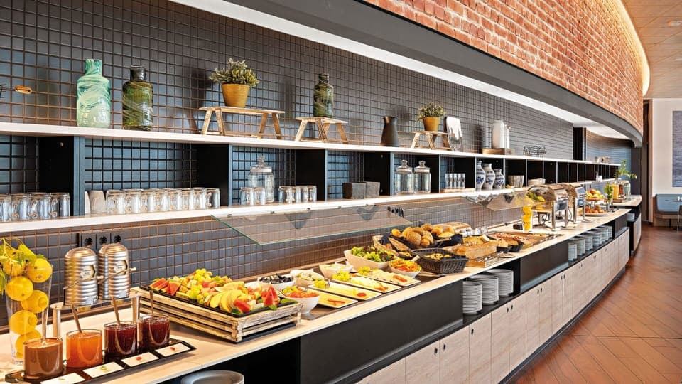 Daily buffet breakfast (EUR 19.95 per person)