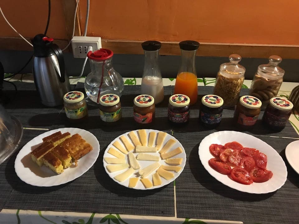 Free daily buffet breakfast