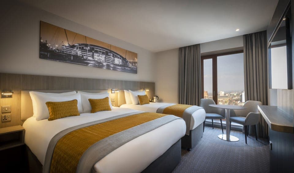 Double & Single Room | In-room safe, desk, blackout drapes, iron/ironing board