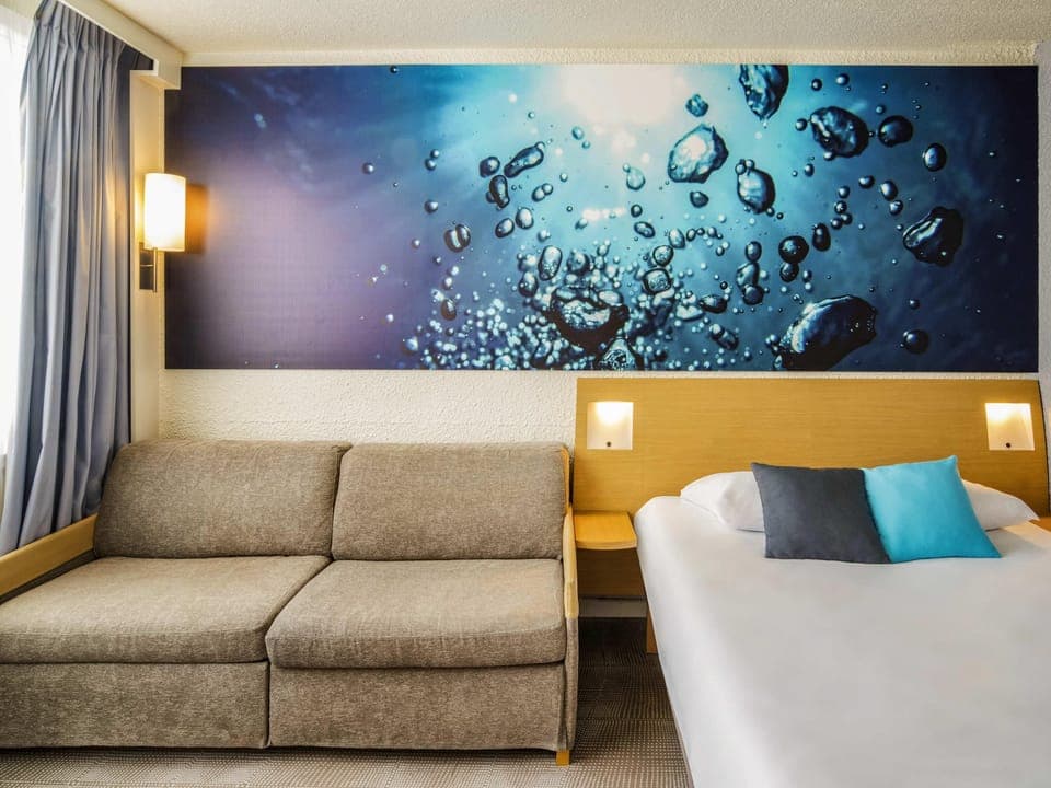 Comfort Room, 1 Queen Bed with Sofa bed | Premium bedding, minibar, in-room safe, desk