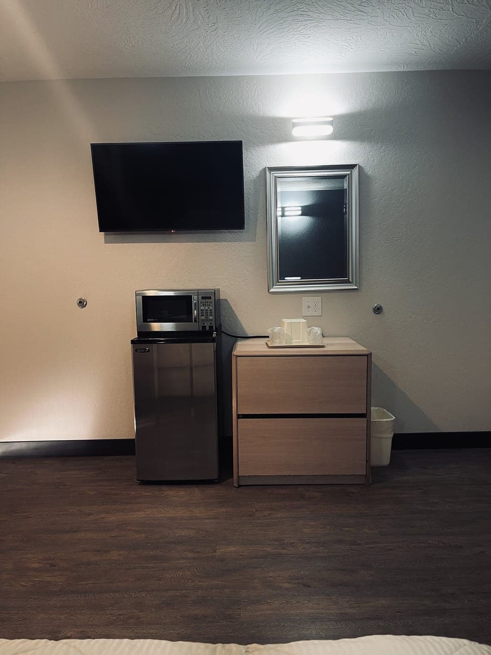 Desk, rollaway beds, free WiFi, bed sheets