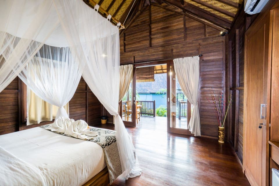 Bungalow, Sea View | Minibar, in-room safe, blackout drapes, free WiFi