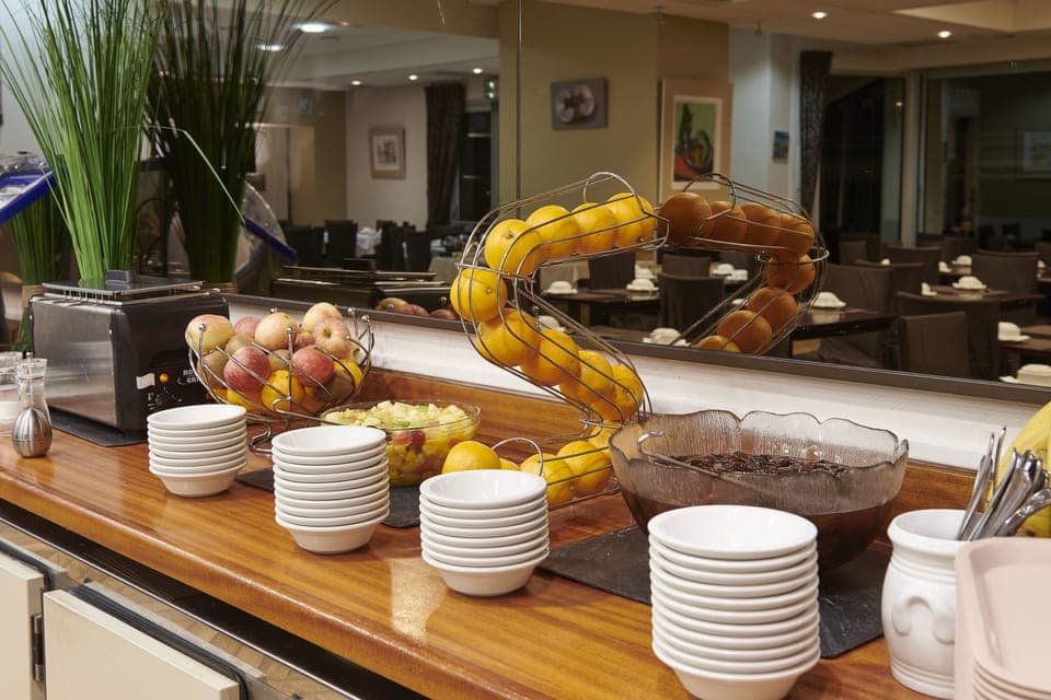 Daily buffet breakfast (EUR 19 per person)