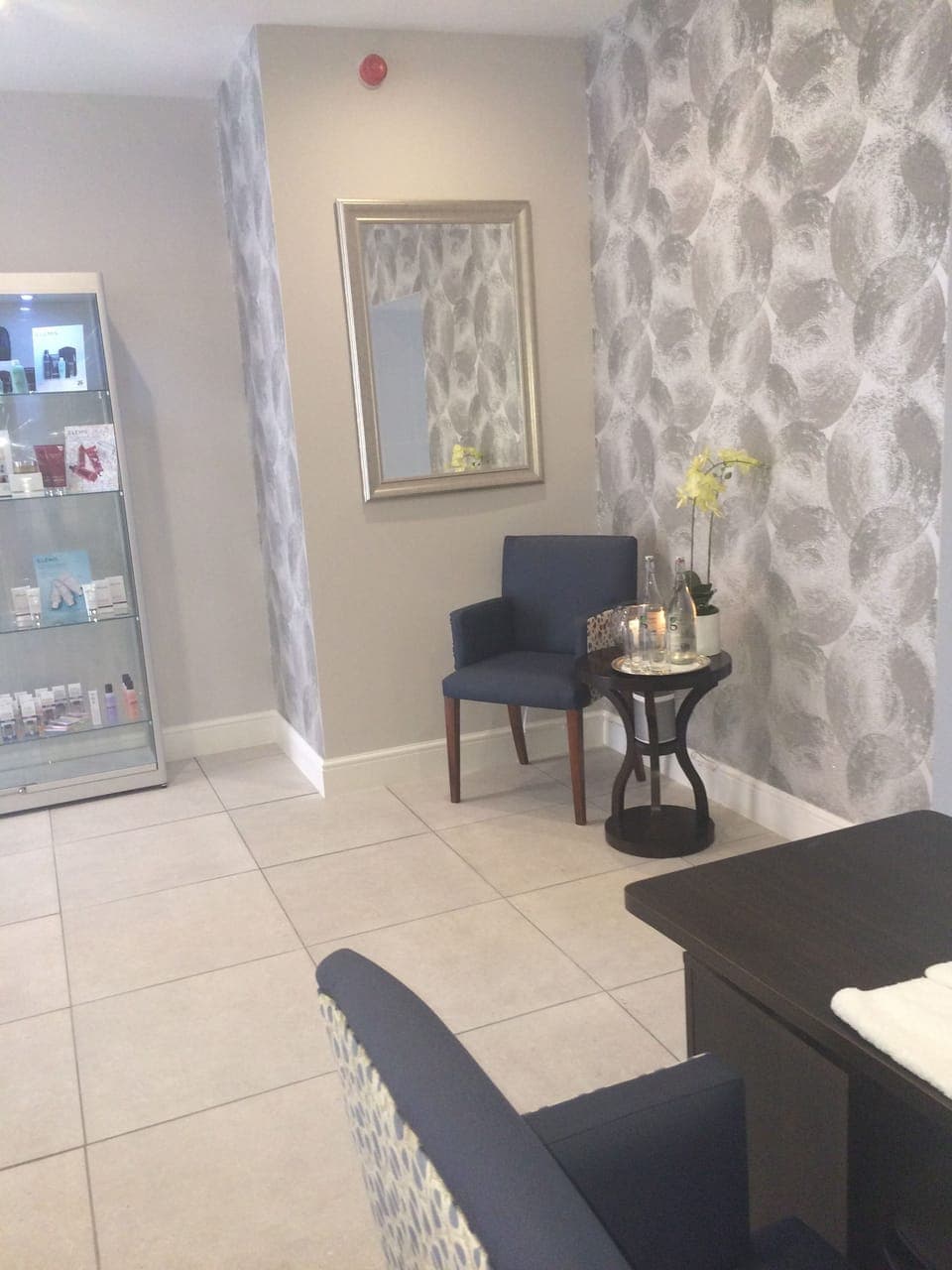 Couples treatment rooms, body treatments, aromatherapy