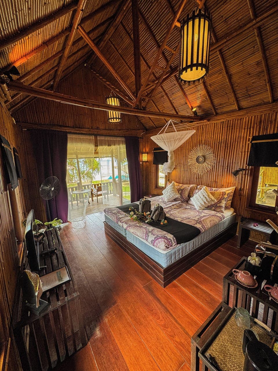 Beachfront Bungalow | In-room safe, blackout drapes, free WiFi, bed sheets