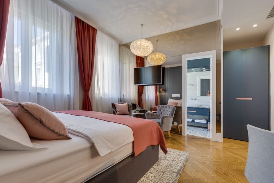Deluxe Double Room | Premium bedding, free minibar items, desk, laptop workspace