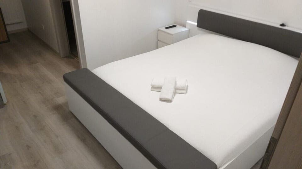 Double Room | Massage in accommodation