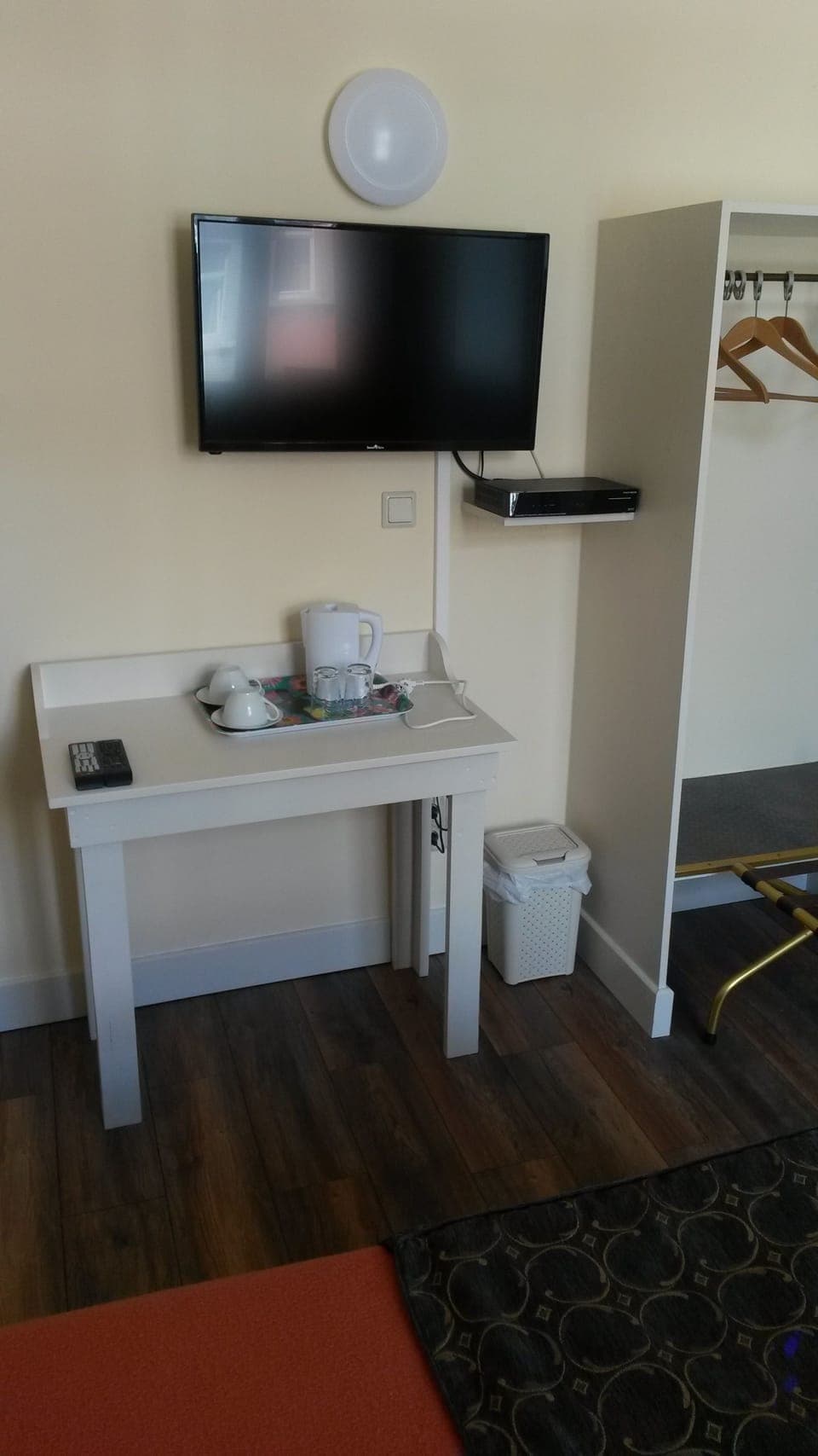 Twin Room | Room amenity