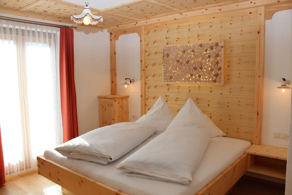 Standard Double Room, Valley View | Desk, free WiFi, bed sheets