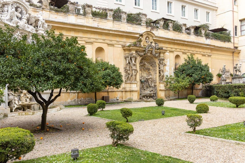 Suite (Borghese) | Garden view