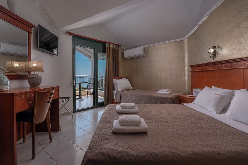 Studio, Sea View (For 3 people) | In-room safe, desk, iron/ironing board, free cribs/infant beds