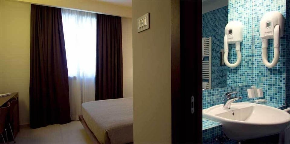 1 bedroom, premium bedding, memory foam beds, minibar