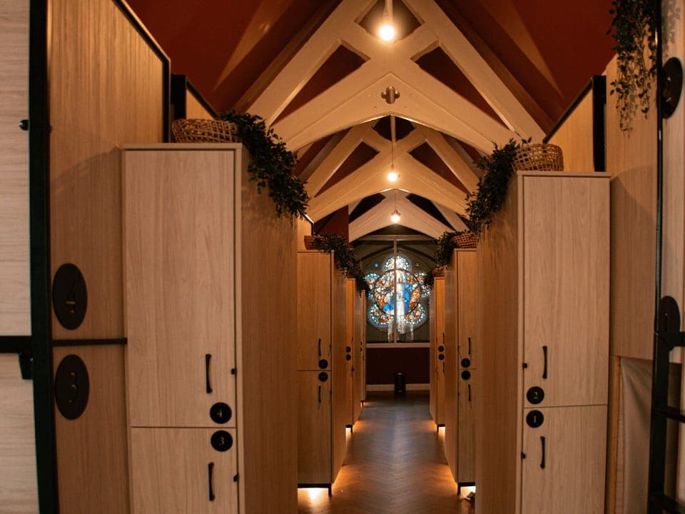 Chapel Experience - Gallery (Sleeps 28) | In-room safe, free WiFi, bed sheets