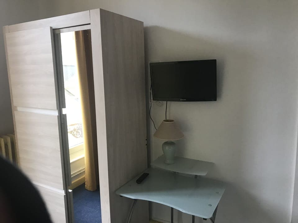 Quad Room | Desk, soundproofing, iron/ironing board, free WiFi