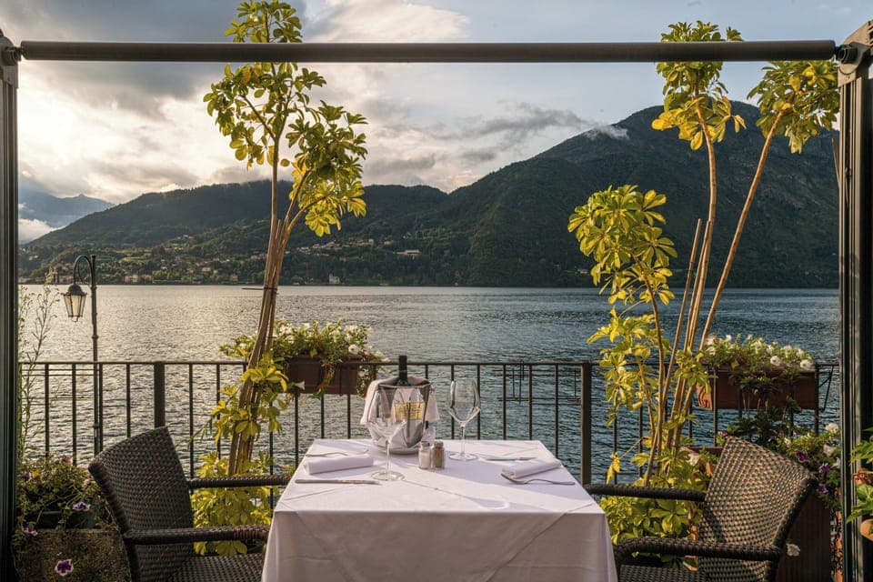 2 restaurants, breakfast, dinner served; Italian cuisine