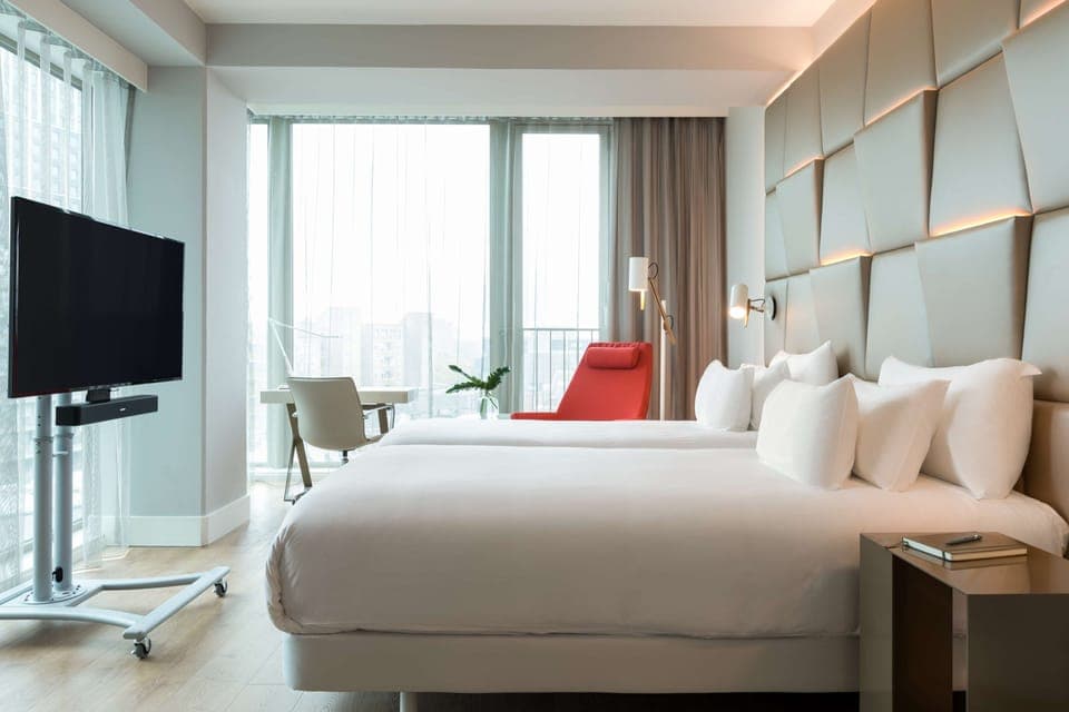 Superior Room | 1 bedroom, premium bedding, minibar, in-room safe