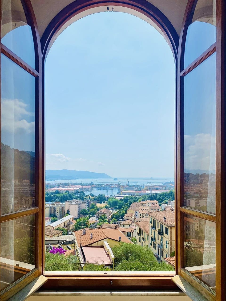 Double or Twin Room, Sea View | In-room safe, desk, soundproofing, free WiFi