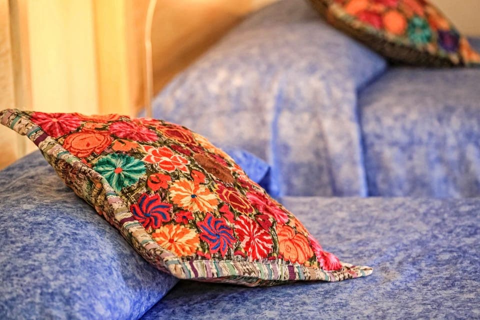 Hypo-allergenic bedding, in-room safe, iron/ironing board