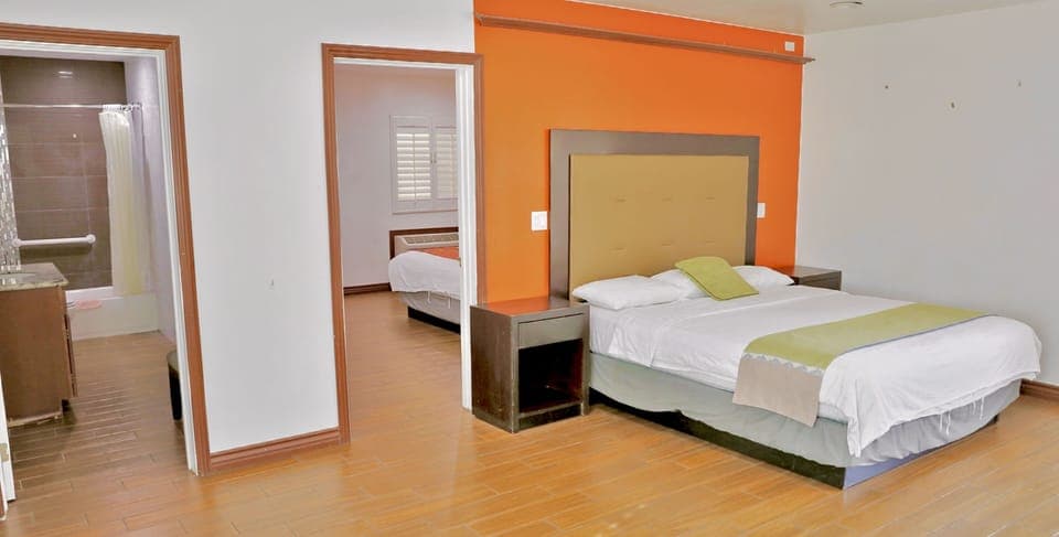 remodeled 2 king beds, suites | Desk, free WiFi, bed sheets