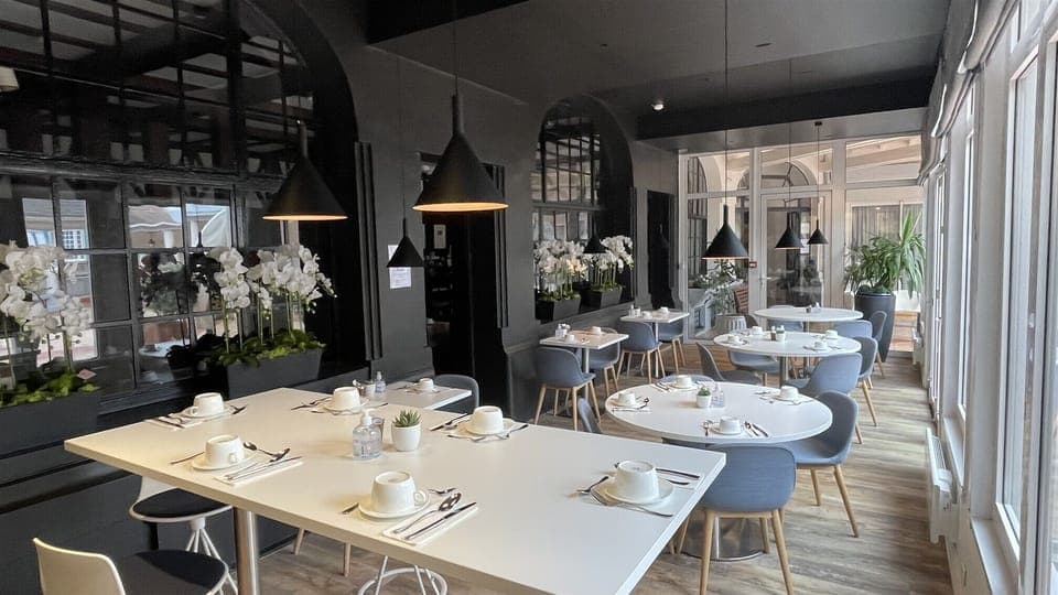 Daily buffet breakfast (EUR 18 per person)