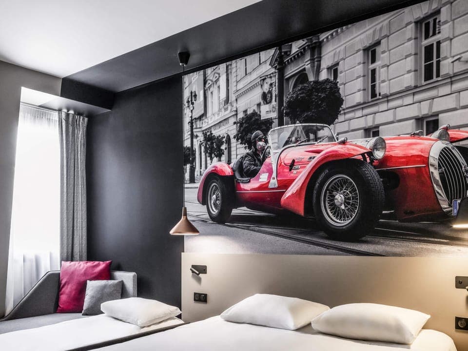 Standard Room, 1 Double Bed with Sofa bed | 1 bedroom, pillowtop beds, in-room safe, desk