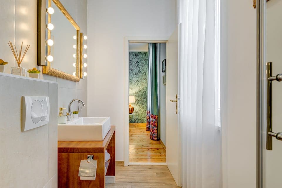 Deluxe Double Room, City View | Minibar, in-room safe, desk, blackout drapes