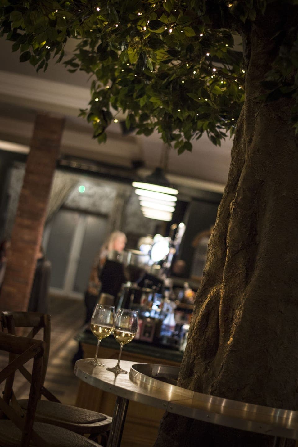 Breakfast, lunch, dinner served; British cuisine 