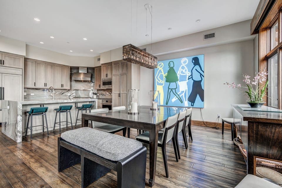 Townhome, 5 Bedrooms | Private kitchen | Full-size fridge, microwave, oven, stovetop