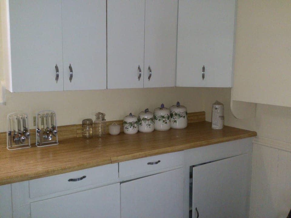 House, Multiple Bedrooms | Private kitchen | Fridge, microwave, coffee/tea maker