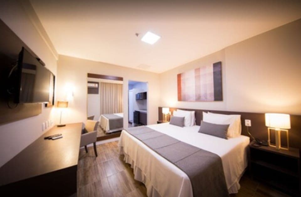 Apartment, 1 Double Bed | Minibar, in-room safe, desk, blackout drapes