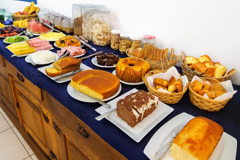 Free daily buffet breakfast