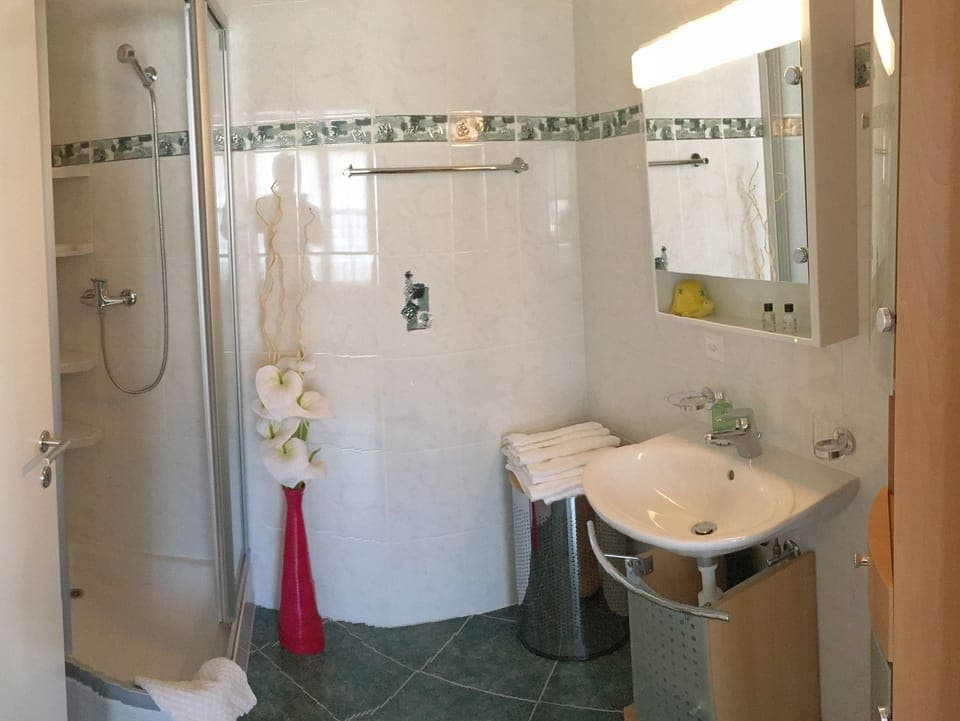 Executive Double Room, 1 Queen Bed, Private Bathroom, Executive Level | Desk, iron/ironing board, free WiFi, bed sheets