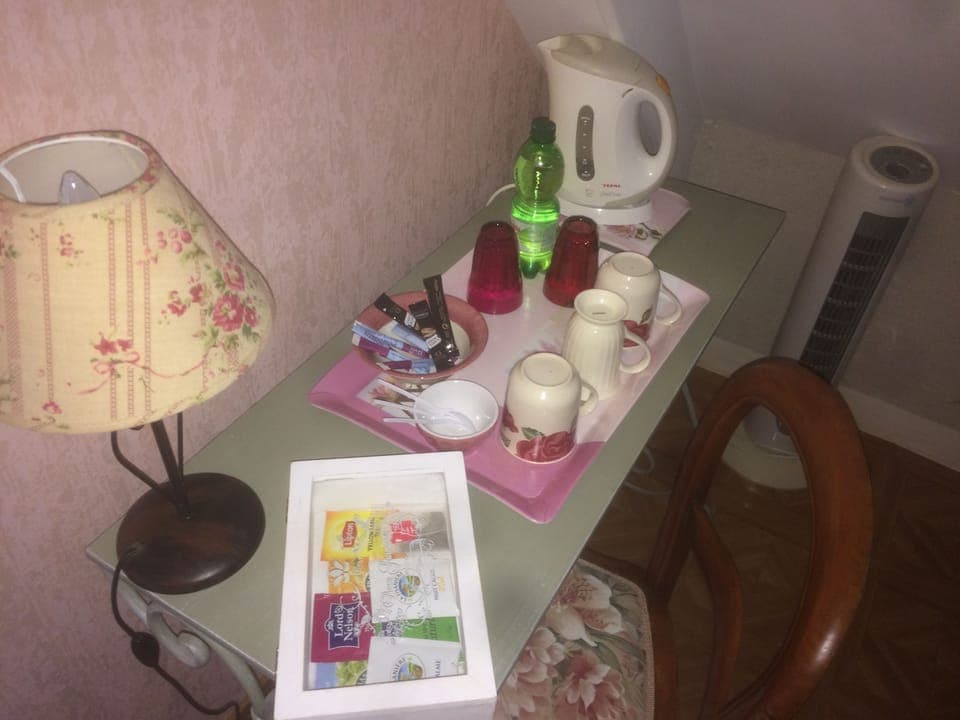 Family Triple Room, Hill View (Eglantine) | Coffee and/or coffee maker