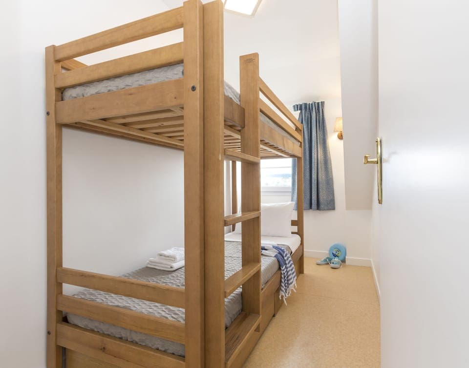 Children's theme room