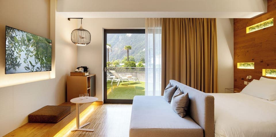 Junior Suite, Terrace, Park View | Minibar, in-room safe, soundproofing, free WiFi