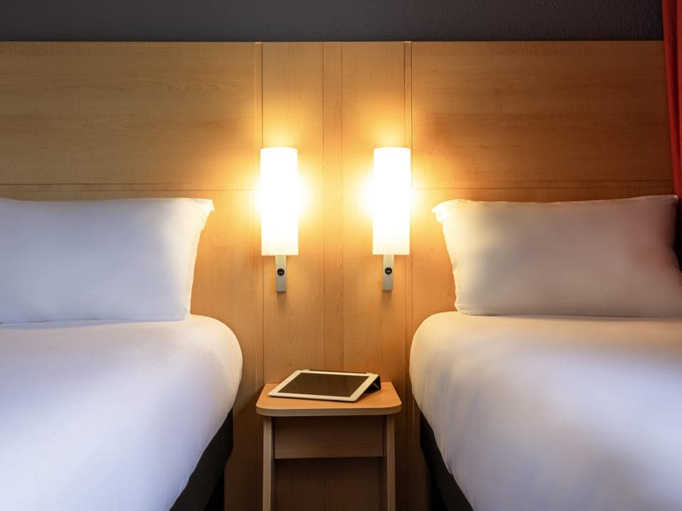 Standard Room, 2 Twin Beds | Premium bedding, desk, blackout drapes, soundproofing