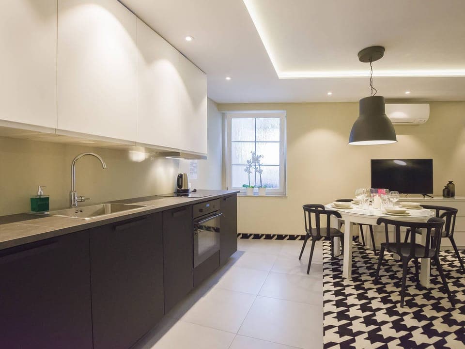 Apartment, 1 Bedroom, Non Smoking | Private kitchen | Fridge, oven, stovetop, dishwasher