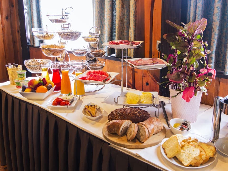 Daily buffet breakfast (EUR 15 per person)