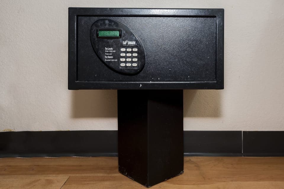 In-room safe, desk, laptop workspace, blackout drapes