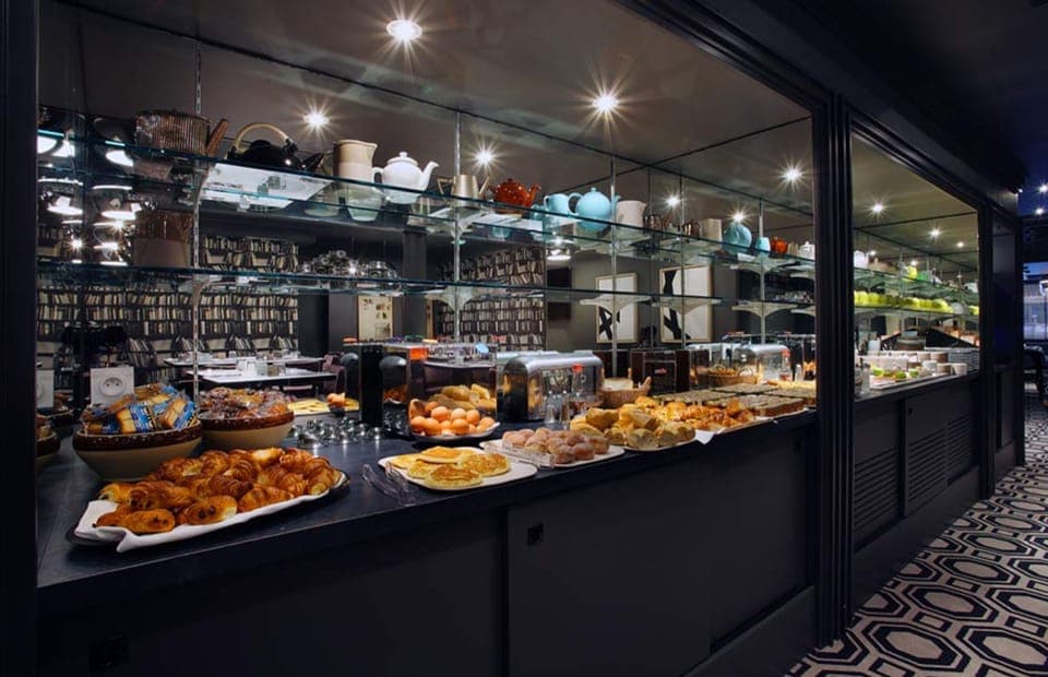 Daily buffet breakfast (EUR 18 per person)