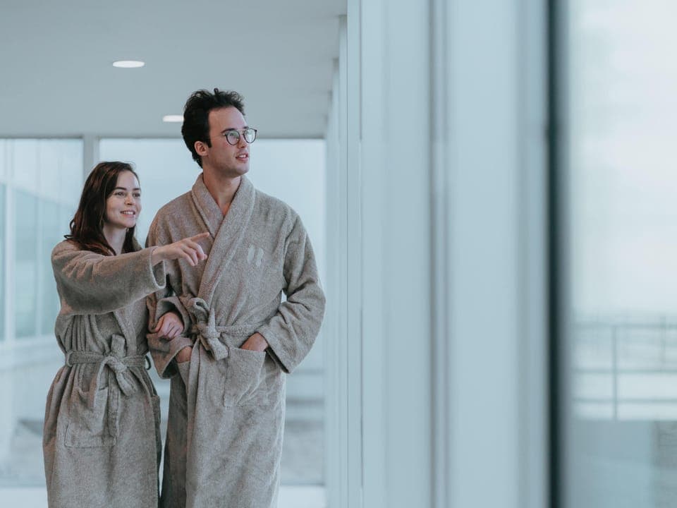 Steam room, body treatments, hydrotherapy, body wraps, body scrubs